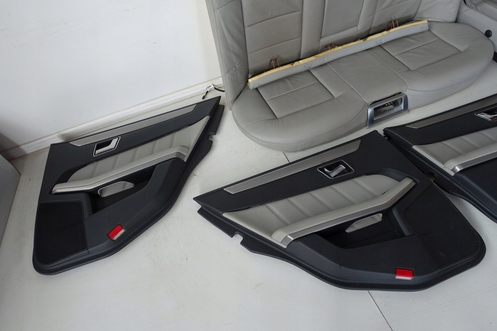 фото №12, Mercedes w212 dvd сиденья обивка салон сиденье