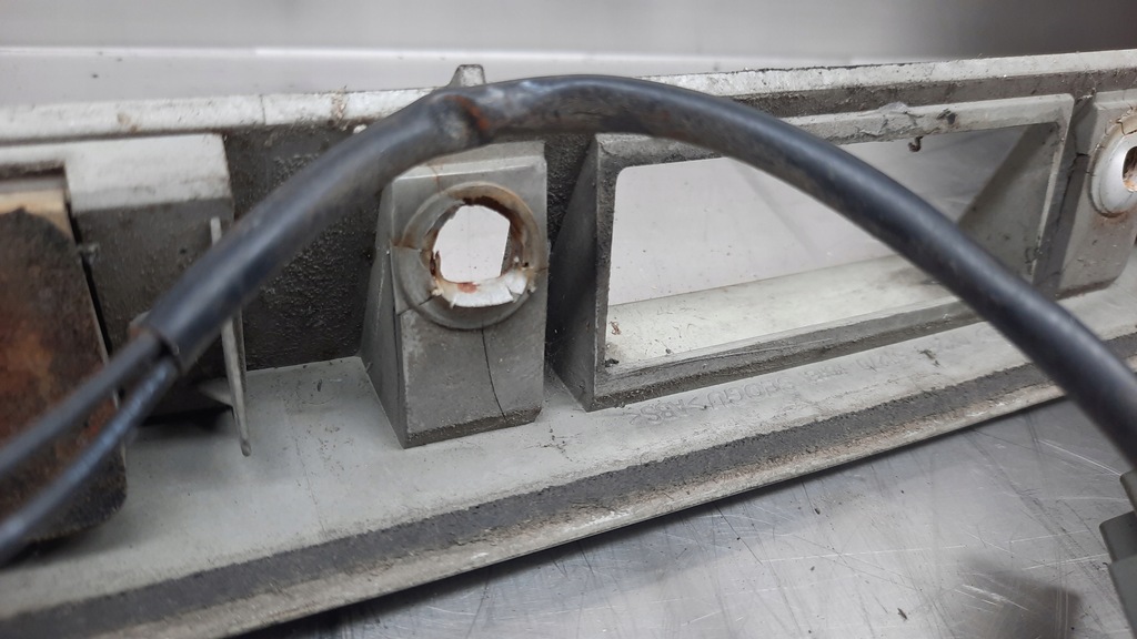 фото №7, Накладка задний крышки kia carens ii