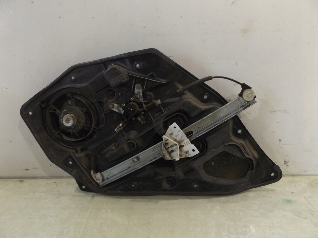 фото №3, Mazda ii 2 de 5d підйомник лівий задня