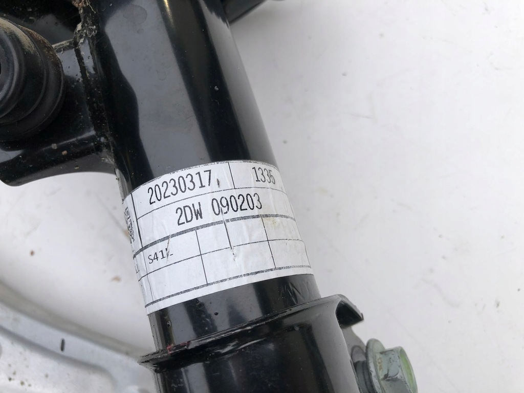 фото №12, Hyundai kona electric ev lift 2022 левая поворотный кулак амортизатор рычаг ступица