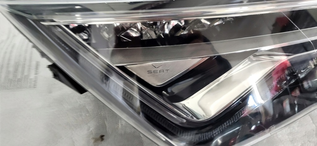 Фара перед правий full led seat ateca 2016- Недорого