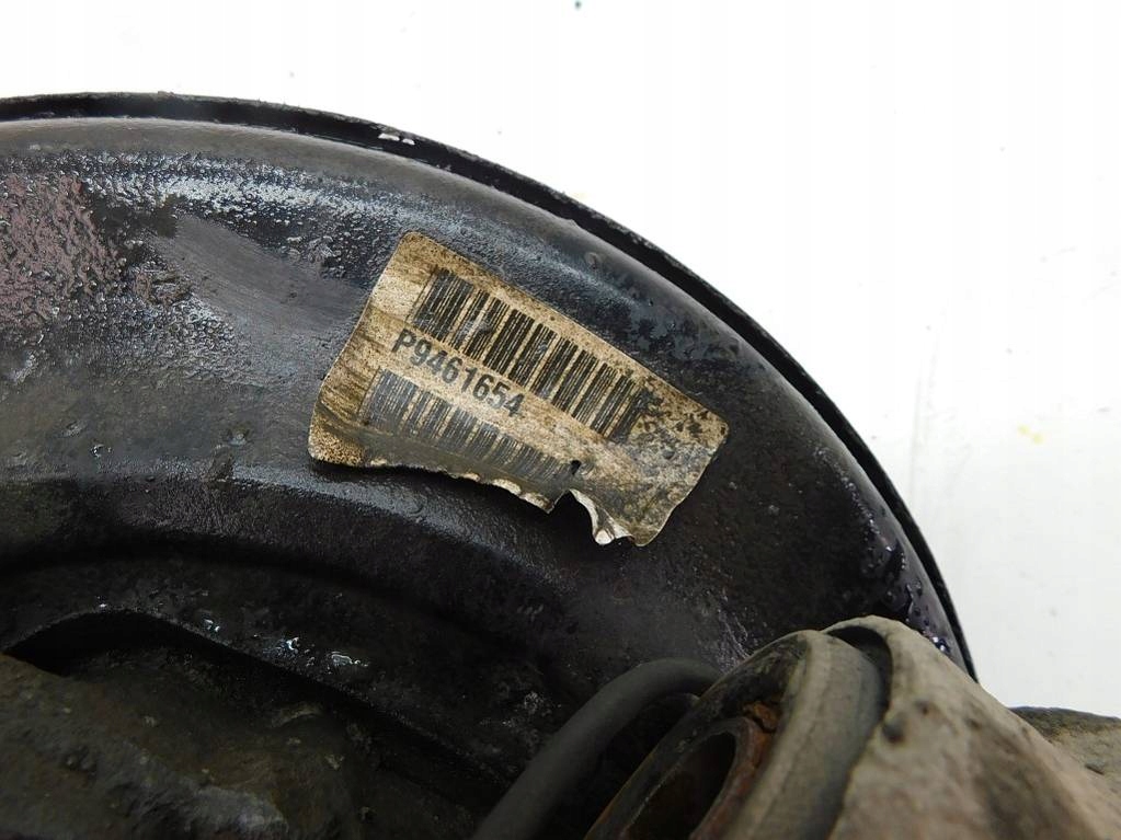 Volvo s80 2.5tdi 1999r поворотный кулак ступица правый задняя Цена