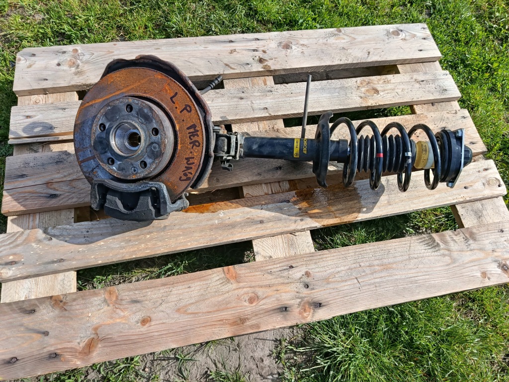 Поворотний кулак ступиця підвіска ліва перед mercedes benz a w169 1,5 Доставка