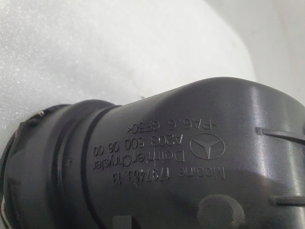 фото №14, Радиатор интеркулер mercedes w203 a2035000600