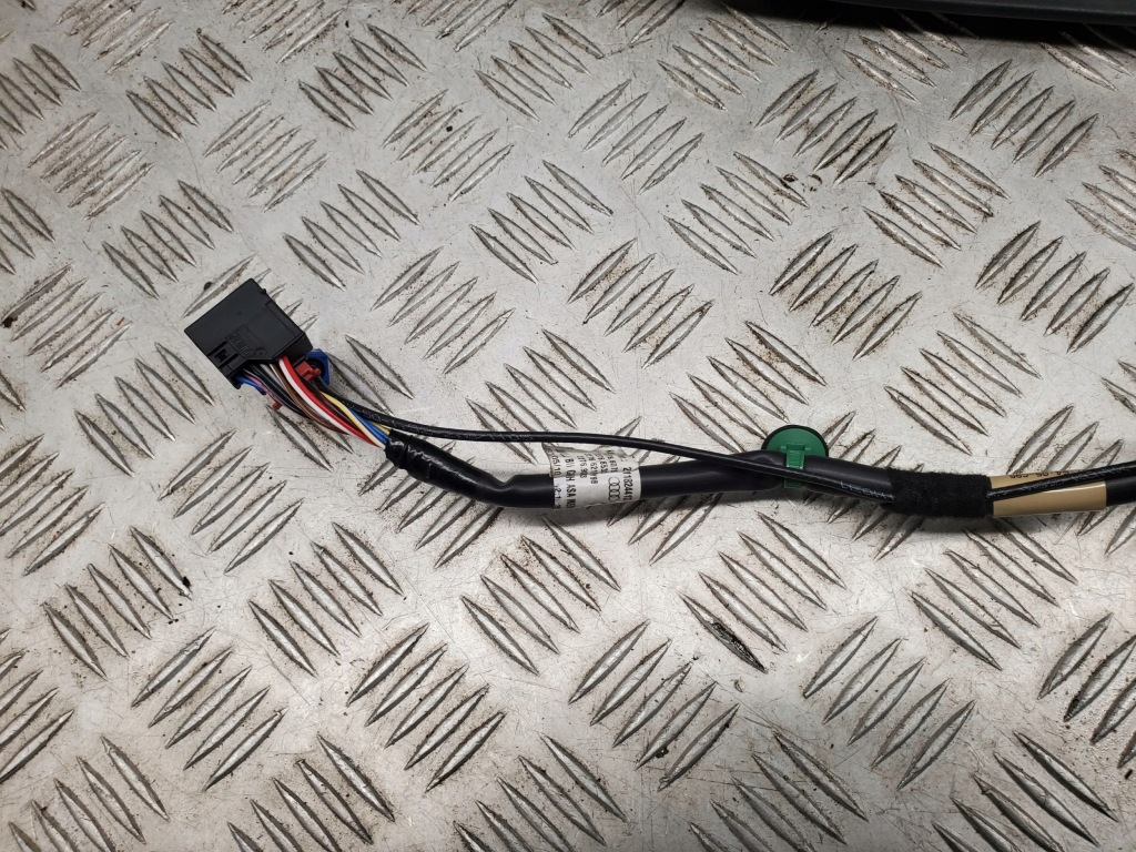 фото №10, Audi q8 2021 перед сторона левая электрический зеркало боковой дверь передних