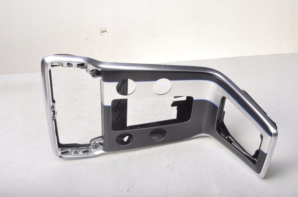 фото №6, Volvo v40 ii рамка радио консоли rdesign