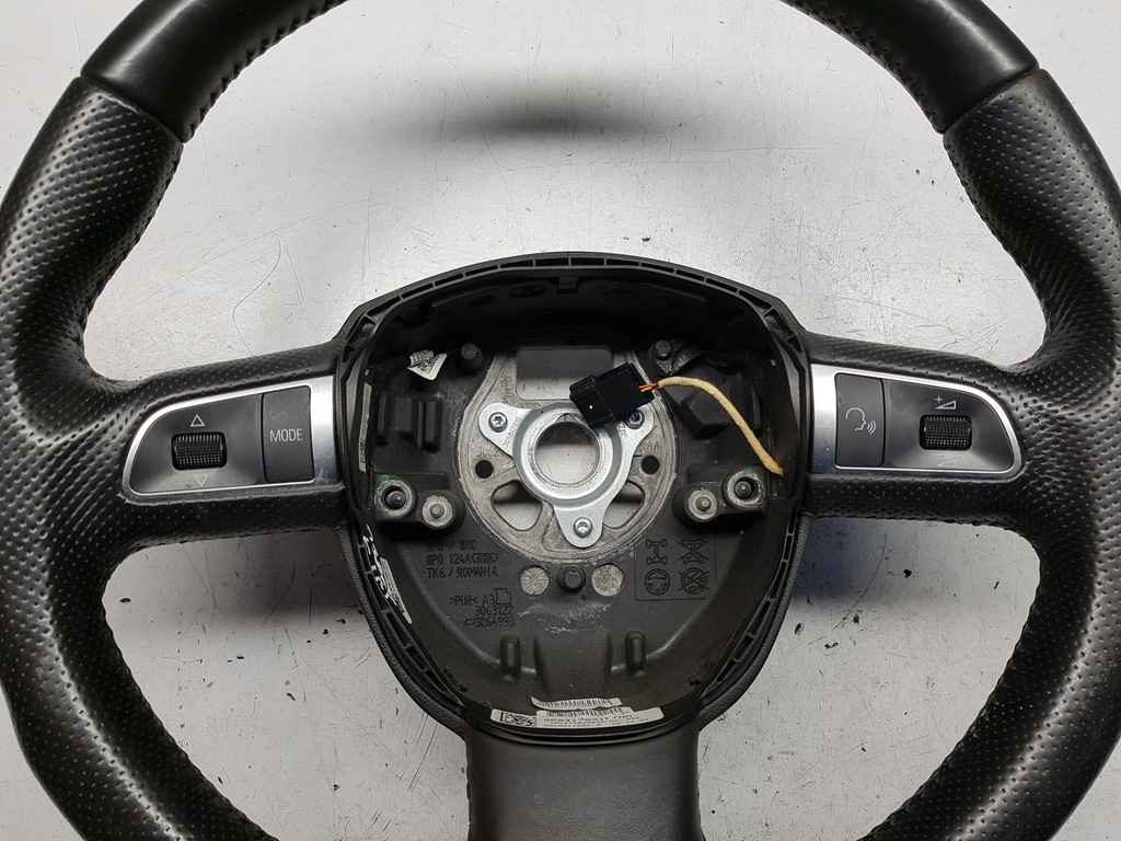 фото №5, Audi a3 8p lift 08-12r воздуховод кожаный