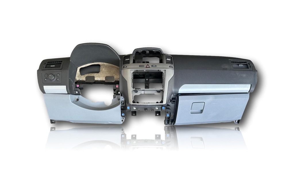 фото №1, Opel zafira b приборная панель консоль приборная панель