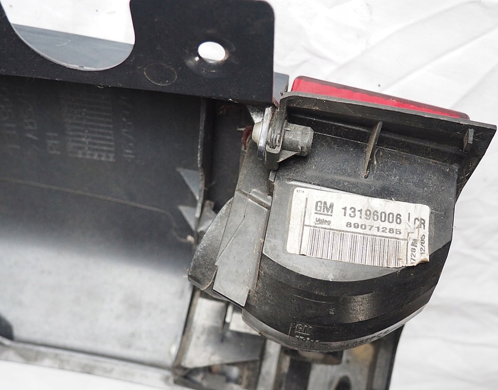 фото №7, Meriva a кутик молдинг права задня відбивач 13130028 13196006 лак z168