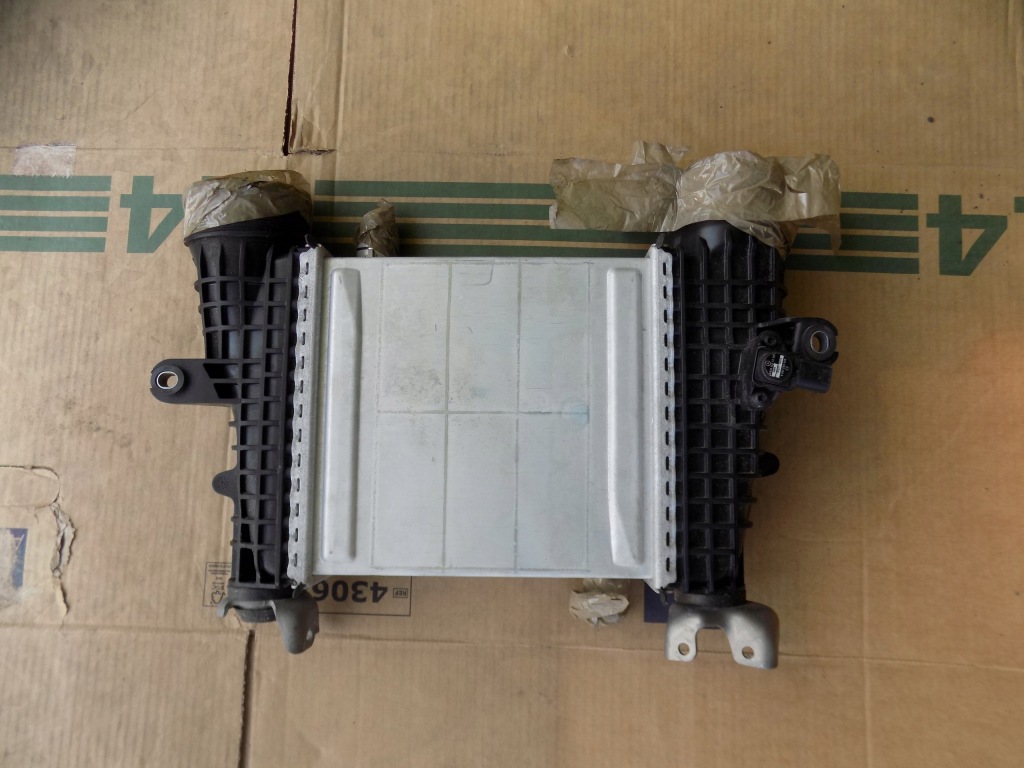 Купить Радиатор интеркулер mercedes w167 gle оригинал