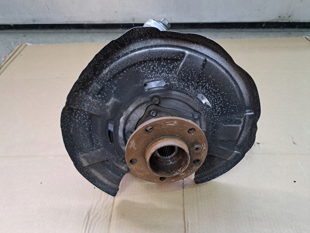 фото №7, Левая поворотный кулак ступица задняя bmw f06 f12 f13 6852891