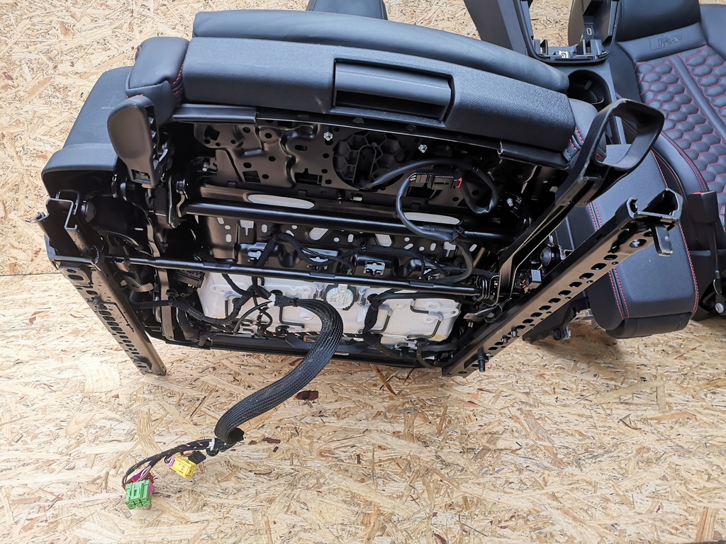 фото №9, Audi a3 rs3 8y сиденья заднее сиденье обшивки кожа igły europa