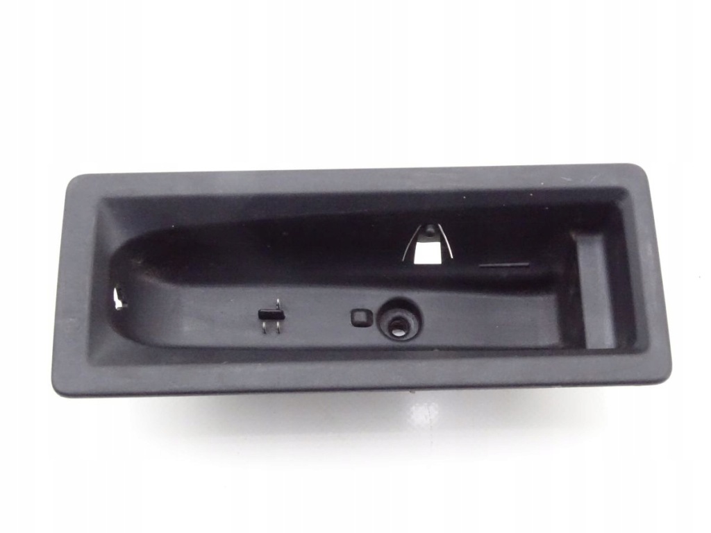 фото №1, Citroen c5 iii 07-17 зарядний пристрій ліхтарики роз'єм