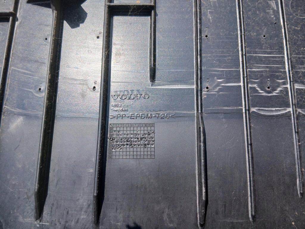 фото №8, Полка багажника volvo v70 ii 04r 2.4d