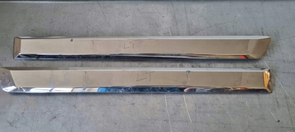 Купить Молдинг дверь задняя хром jeep wk