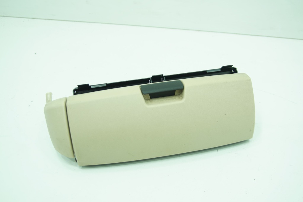 Купити Бардачок сидіння лівого  колір mercedes cl w216