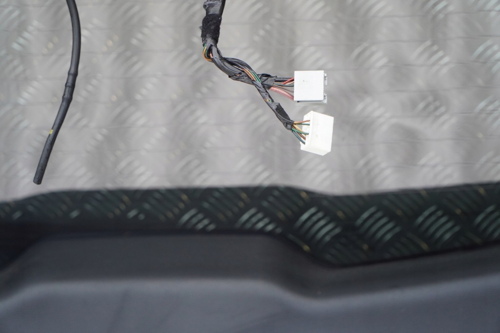 фото №8, Крышка багажника задняя багажника комплектная kia sportage iii 3 идеальное состояние be оригинал 10-14r