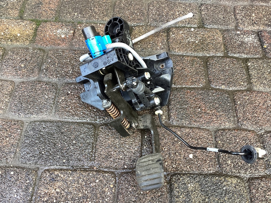 фото №1, Trafic iii vivaro b fiat talento педаль сцепления