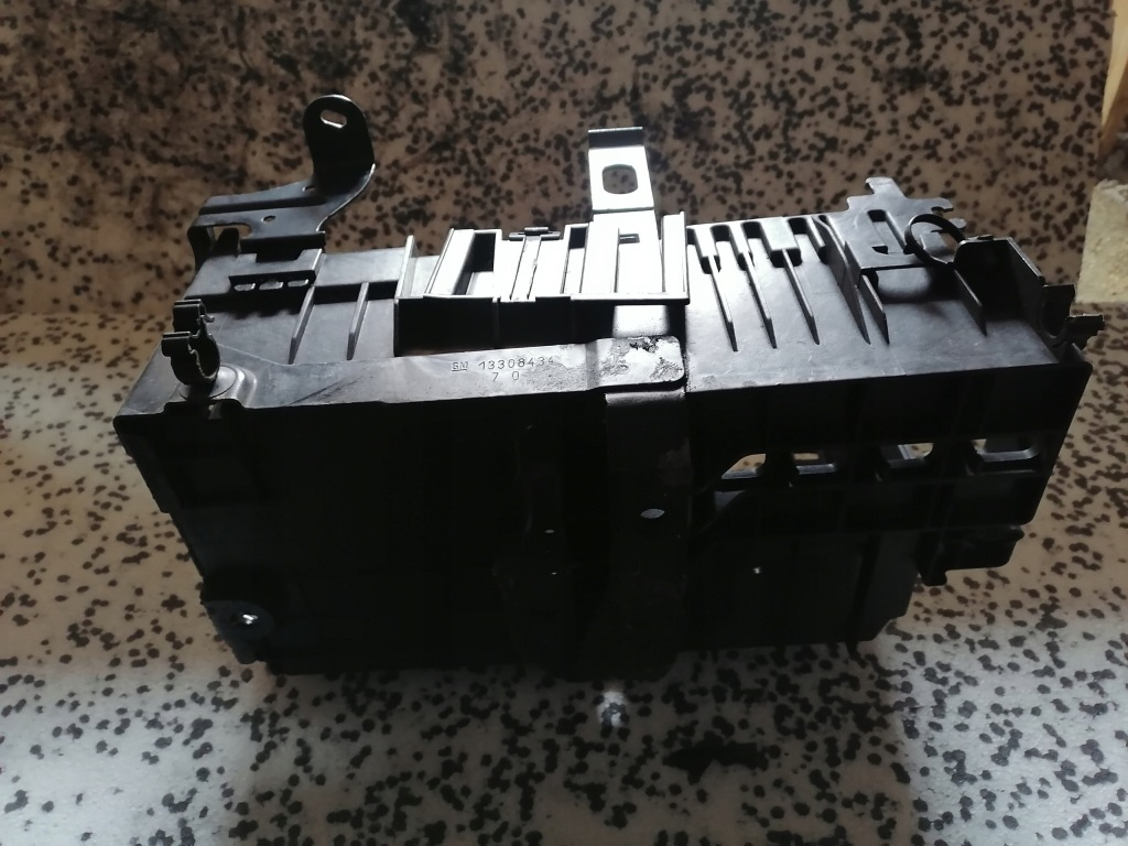 Основа корпус акумулятор astra iv j 13308434 Недорого