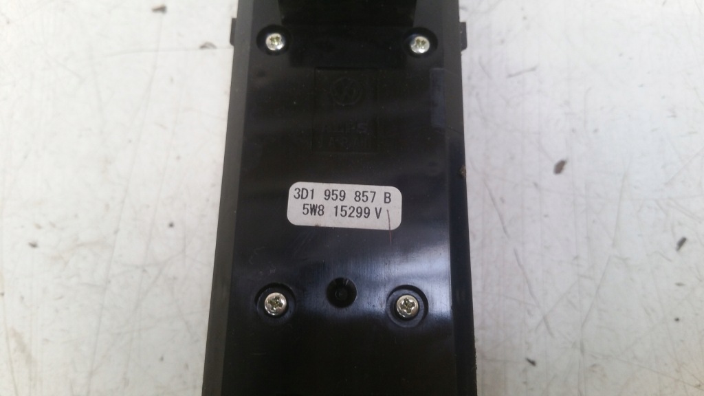 фото №4, Панель вікон 3d1959857b vw phaeton