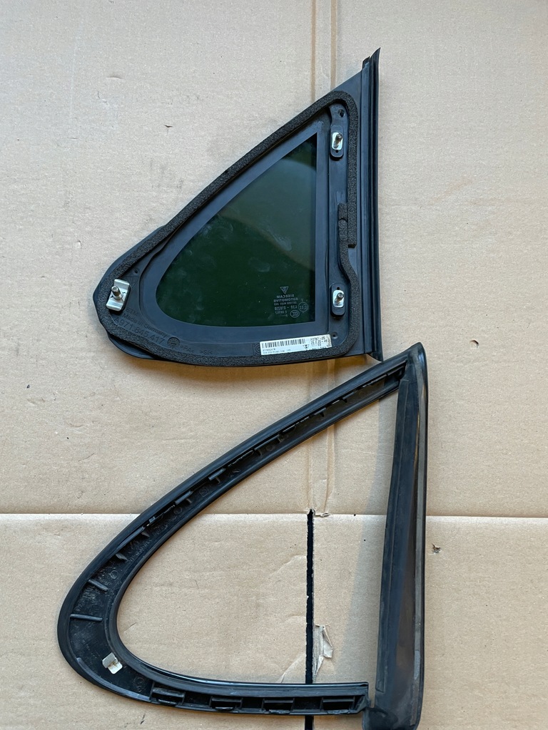 фото №4, Porsche panamera 971 стекло кузовная левая рамка