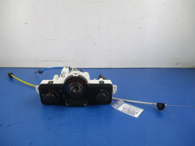 фото №5, Clio iii панель кнопки окон перед 8200356513