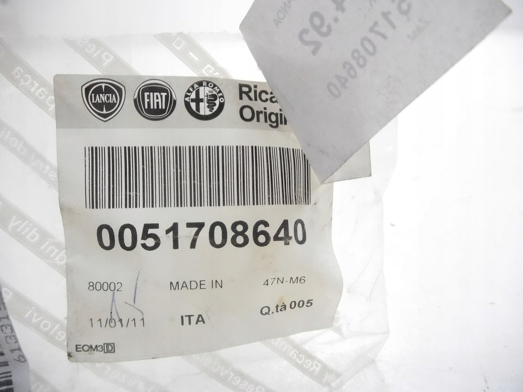 фото №7, Клипса, клипса стекло крышки багажника fiat croma оригинальный номер 51708640