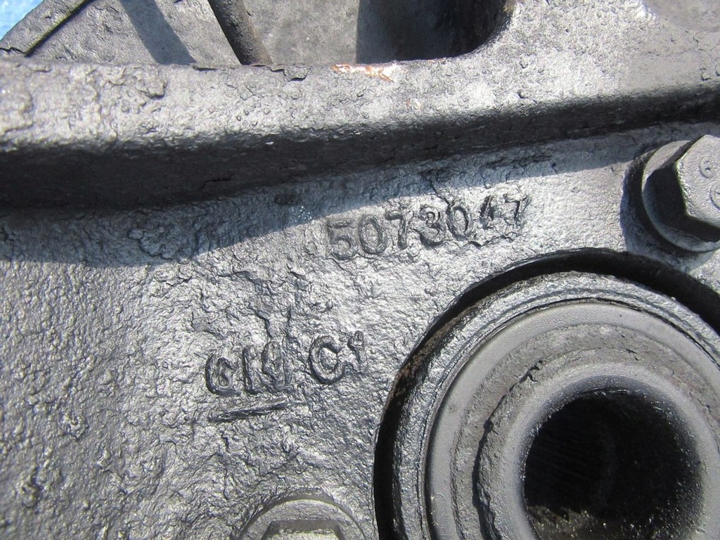 фото №5, Chevrolet trailblazer 4.2i 2001 поворотный кулак перед abs