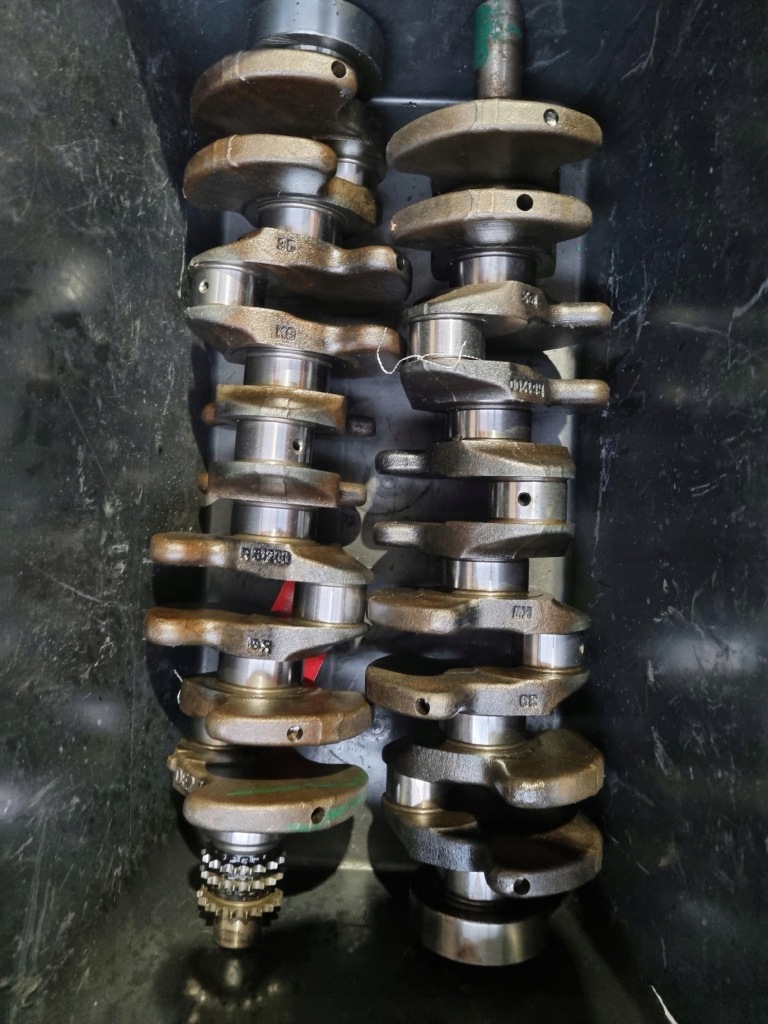 Wał коленчатый mercedes sprinter ml 2.7 cdi om612 с Разборки