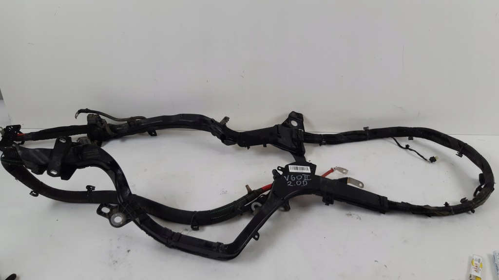 Volvo v60 2 2.0 d4 клемма шланг аккумулятор 31346724, 31346725 Доставка