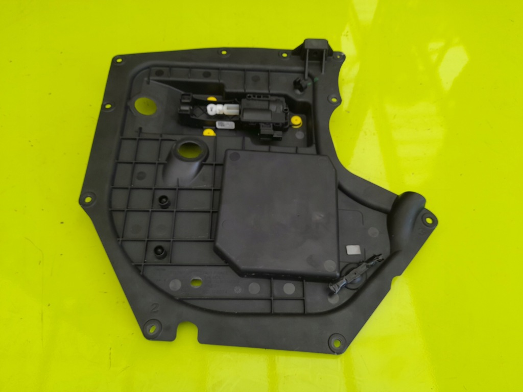 Купити Доводчик двері лівий перед lp 1115332-00-b tesla x 18r