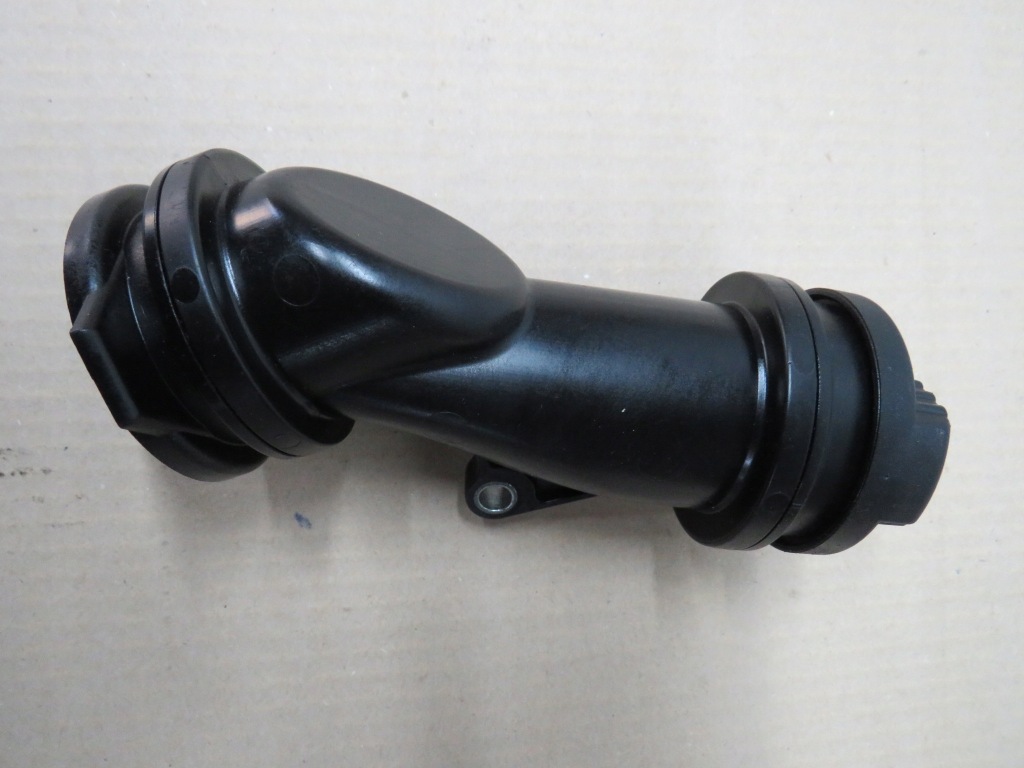 Купити Mercedes 3.0 cdi труба заливна горловина оливи a6420160029