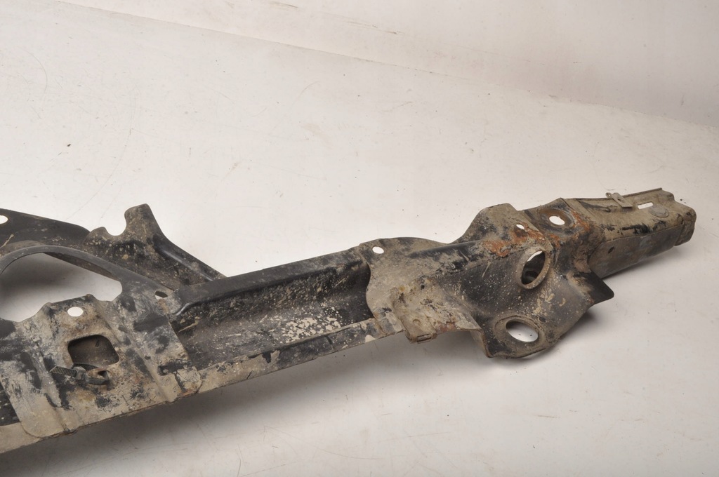 фото №9, Mercedes w245 нижняя балка радиатор