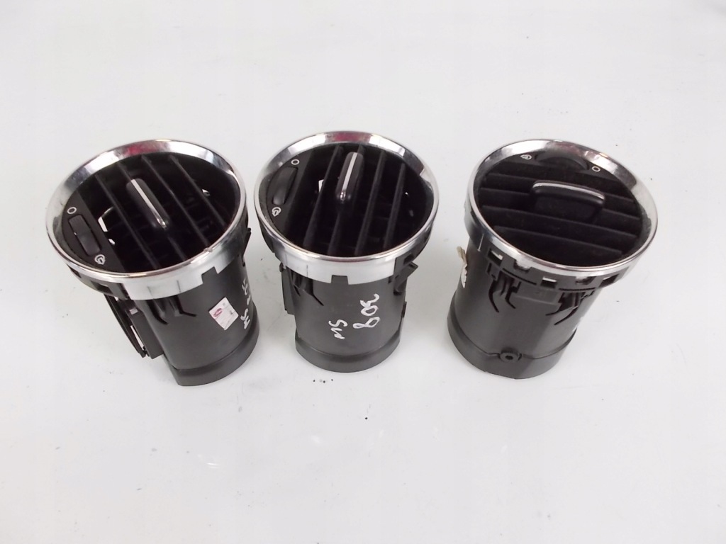 фото №1, Решітка обдув peugeot 308 sw t7 07-13 1,6 vti