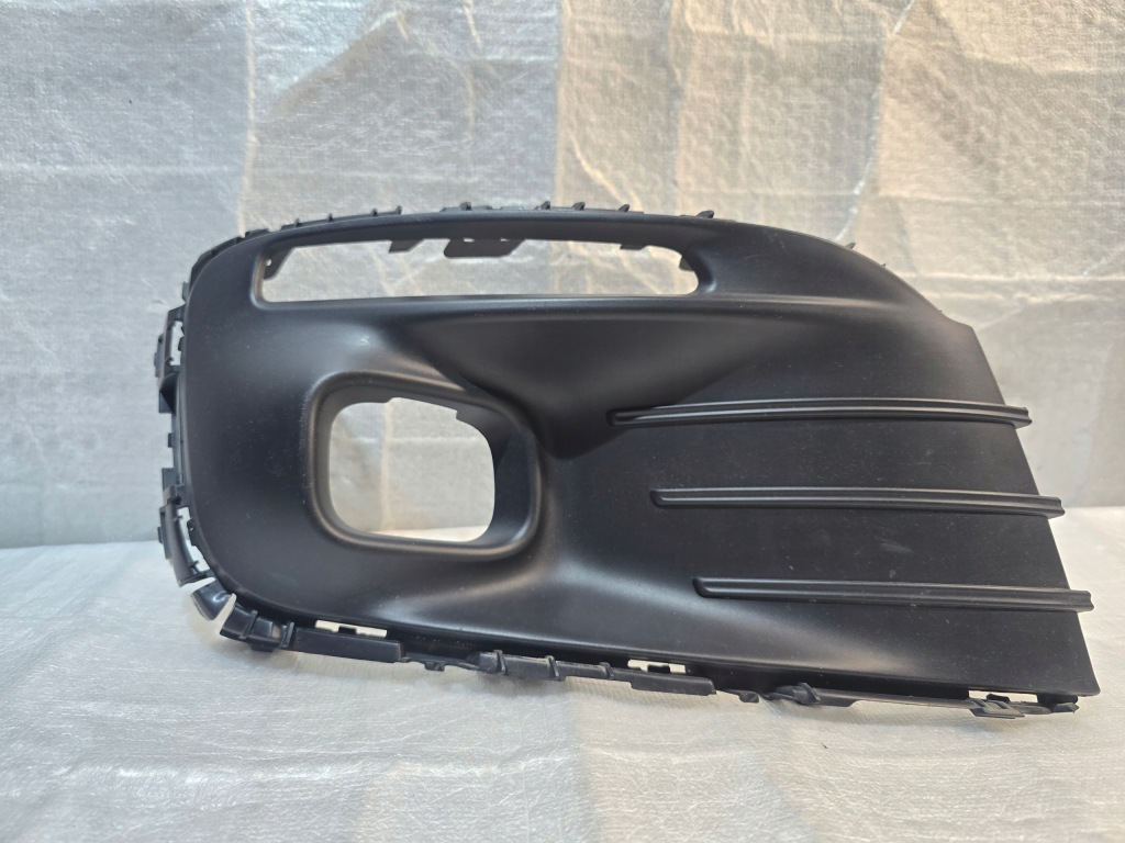 фото №1, Citroen c-elysee решітка бампера передній