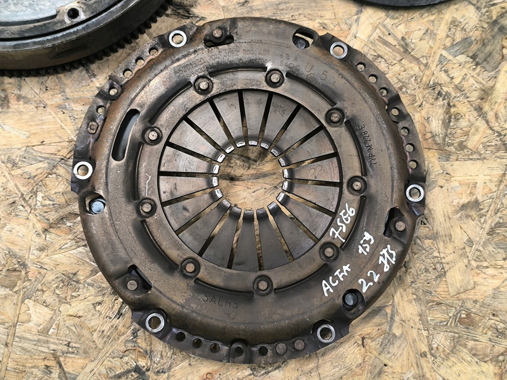 фото №8, Двухмассовый маховик сцепление комплект alfa romeo brera 159 2.2 jts 5521371 55201370