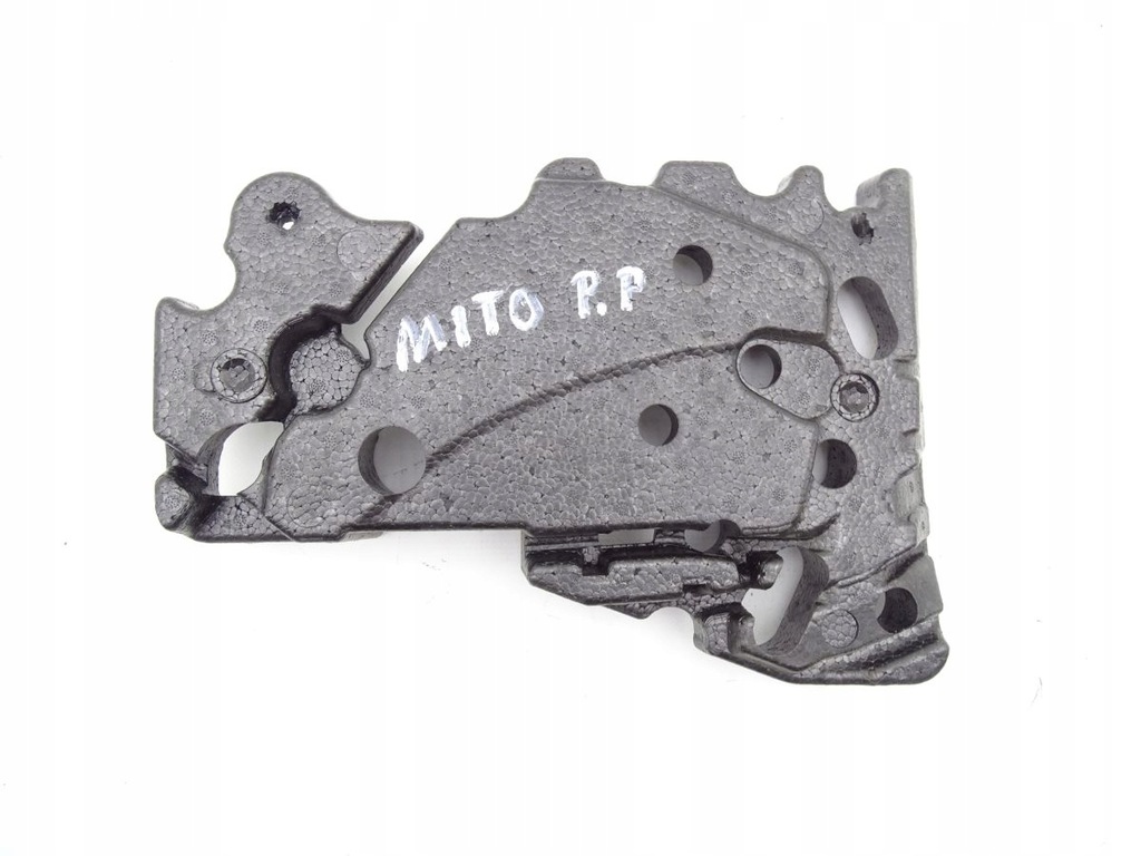 фото №1, Alfa romeo mito 08-13 шумоізоляція обшивка двері правий перед