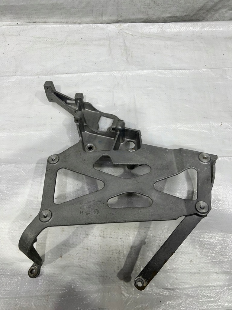 фото №1, Jeep wrangler jl кронштейн кронштейн кронштейн 68299299aa