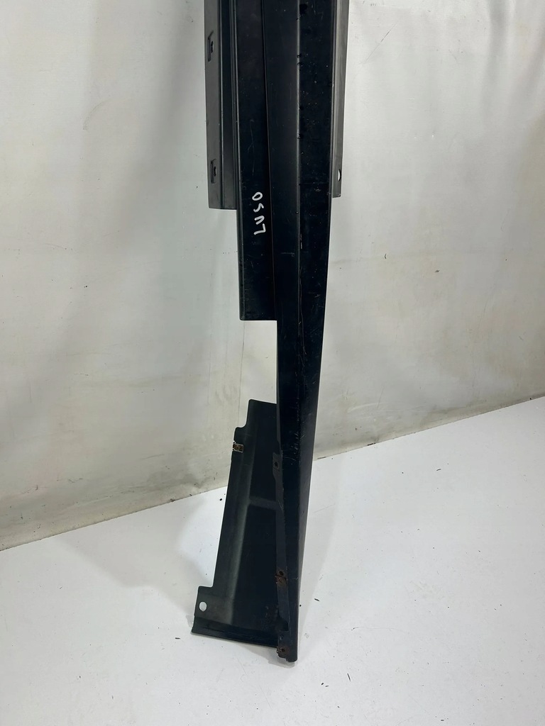 фото №1, Ferrari gtc4 lusso ліва молдинг поріг поріг