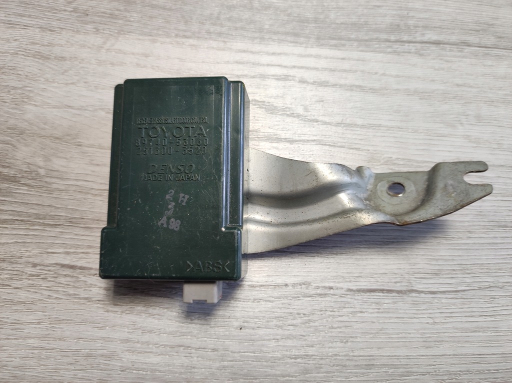 фото №1, Lexus is модуль двері 89740-53060