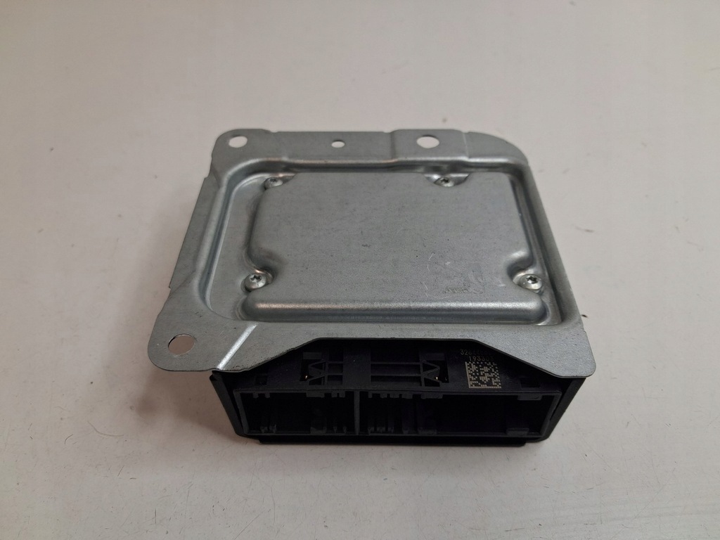 фото №1, Модуль датчик подушка безопасности maserati levante 670105421 0285014801