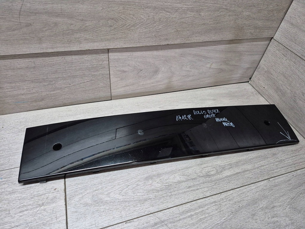 фото №1, 14128. rolls royce ghost рамка панель перед 51117495506