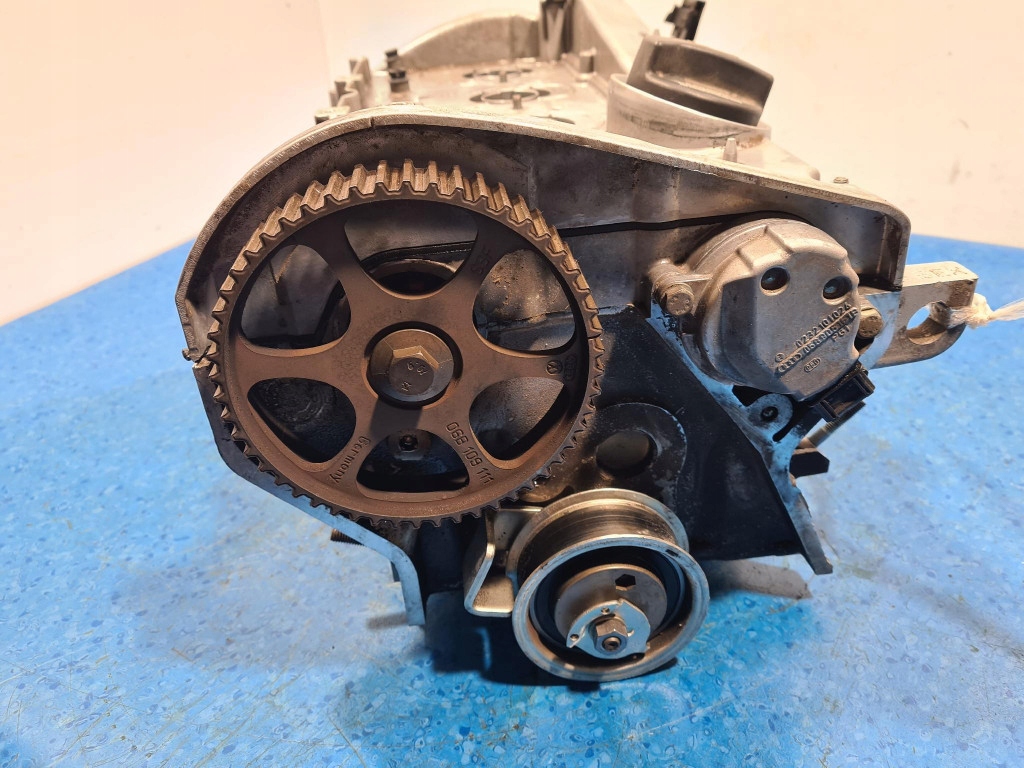 Audi a4 b6 1.8t bex головка двигуна 06a103373as в Україні