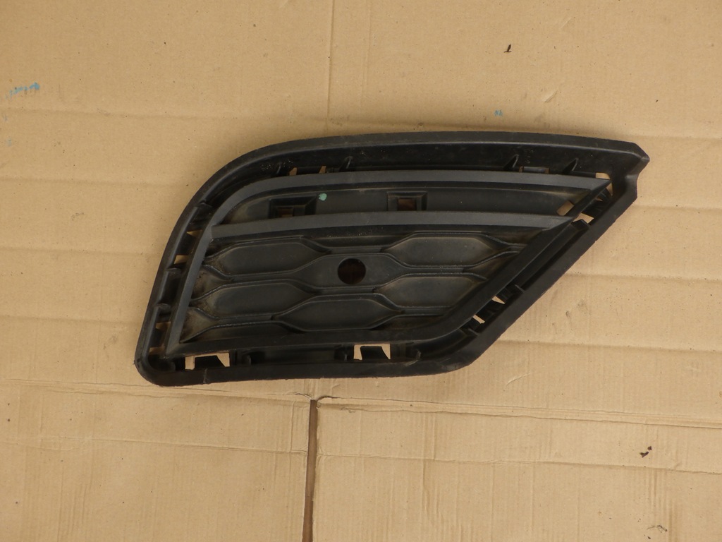 фото №1, Решітка бампера лівий задня vw t-roc 2ga 2ga807245c