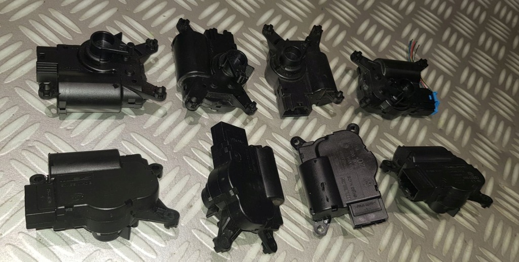 Vw touareg t5 audi q7 cayenne моторчик крышка воздуховод отопителя 7l0907511ag в Украине