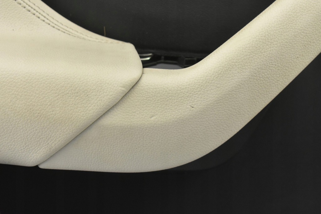 фото №3, Обшивка дверь левый перед jaguar f-pace x761 rhd