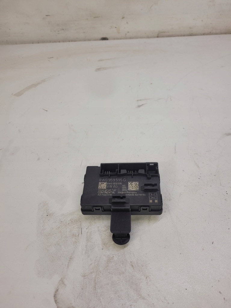 фото №1, Модуль блок керування двері audi a4 b9 l t 8w0959595g