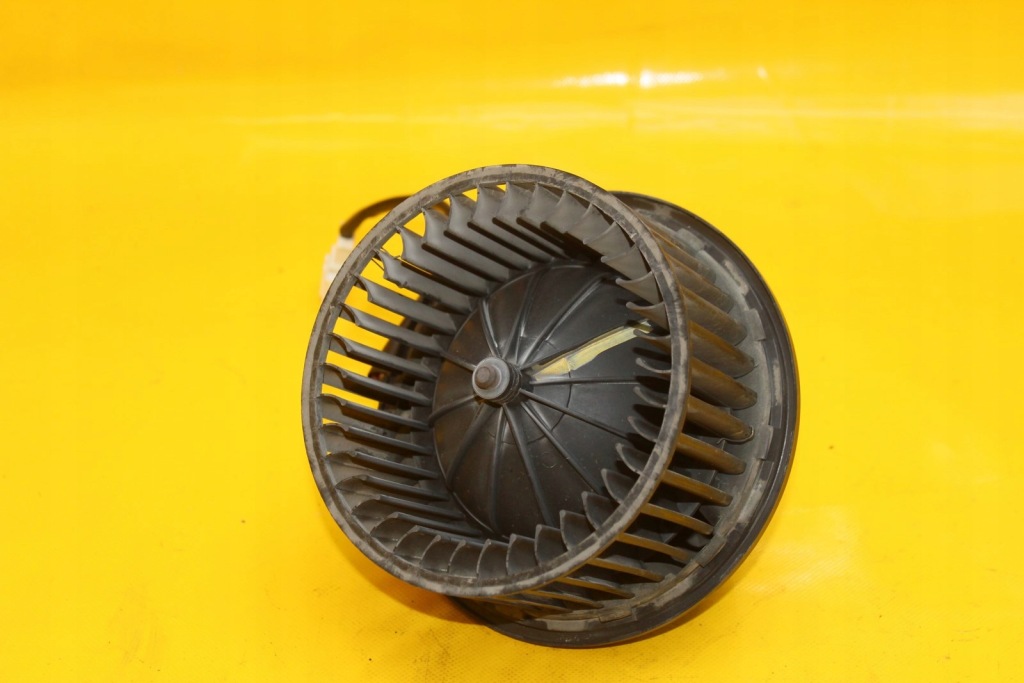 фото №1, Вентилятор обдув повітродувка vw t4 1.9td 701819021b