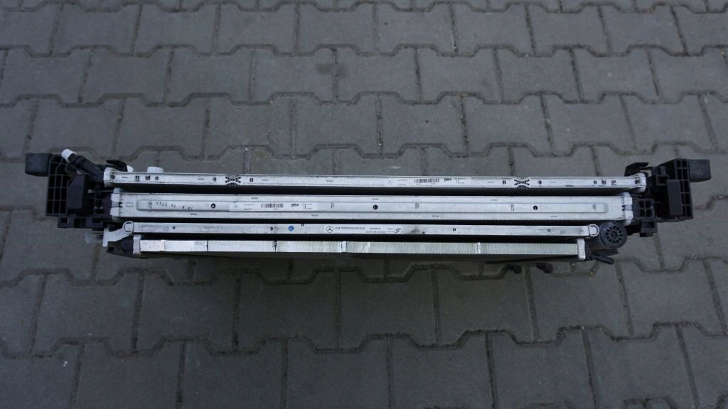 фото №3, Mercedes w 177 gla 247 cla радиатор wody комплект