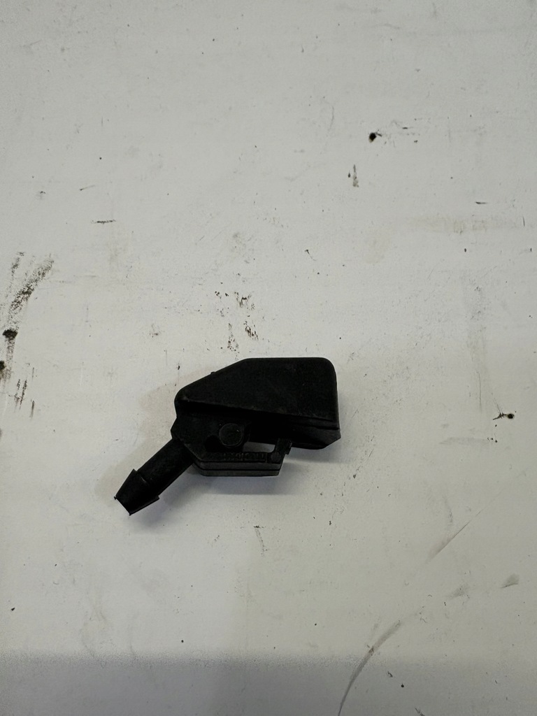 фото №1, Насадка распылителя renault 19 renault оригинальный номер 7700784411